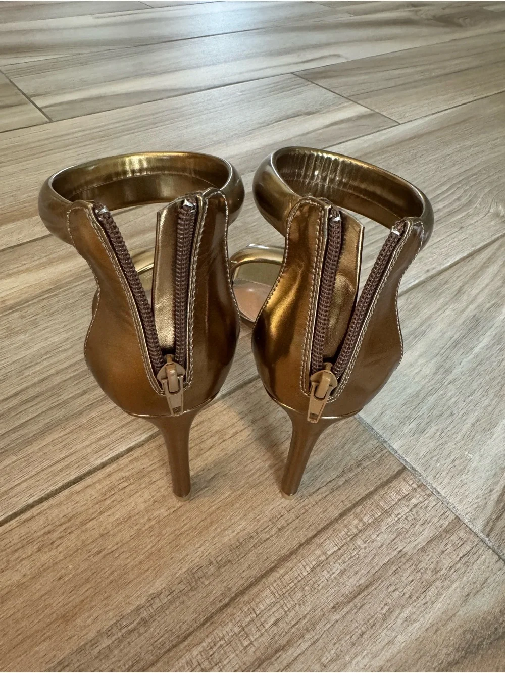 Steve Madden Partay Gold Bronze Metallic Stiletto Sandals Square Toe Size 8